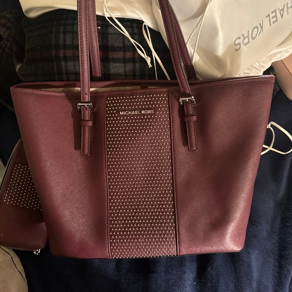 Michael kors tote and wallet set - Picture 2 of 5